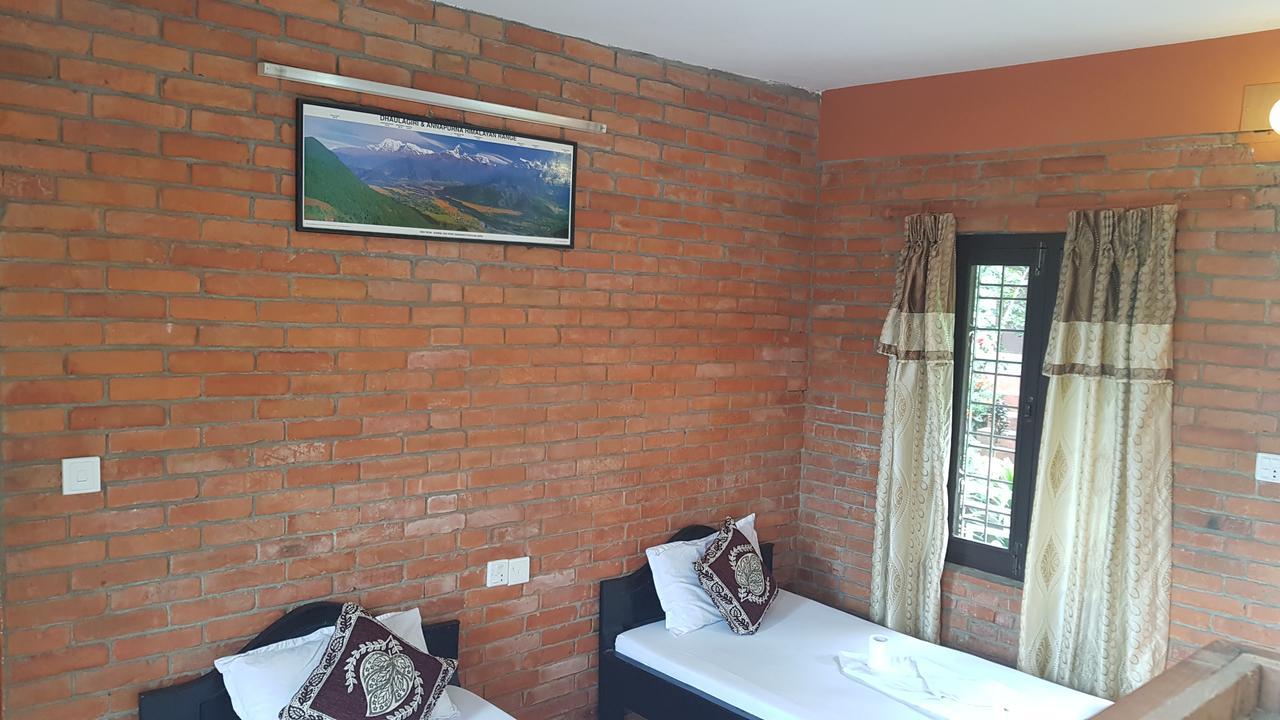 Little Pilgrim Lodge Pokhara Luaran gambar